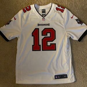 white tampa bay bucs Brady jersey (never worn)